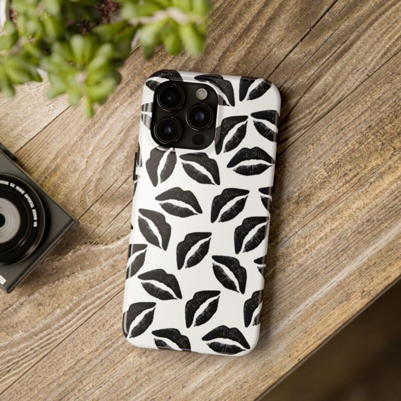 Grunge Kiss Vibes Phone Case 3